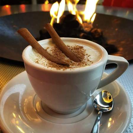 Айран в Турции в стаканчиках, щербет, салеп, шалгам