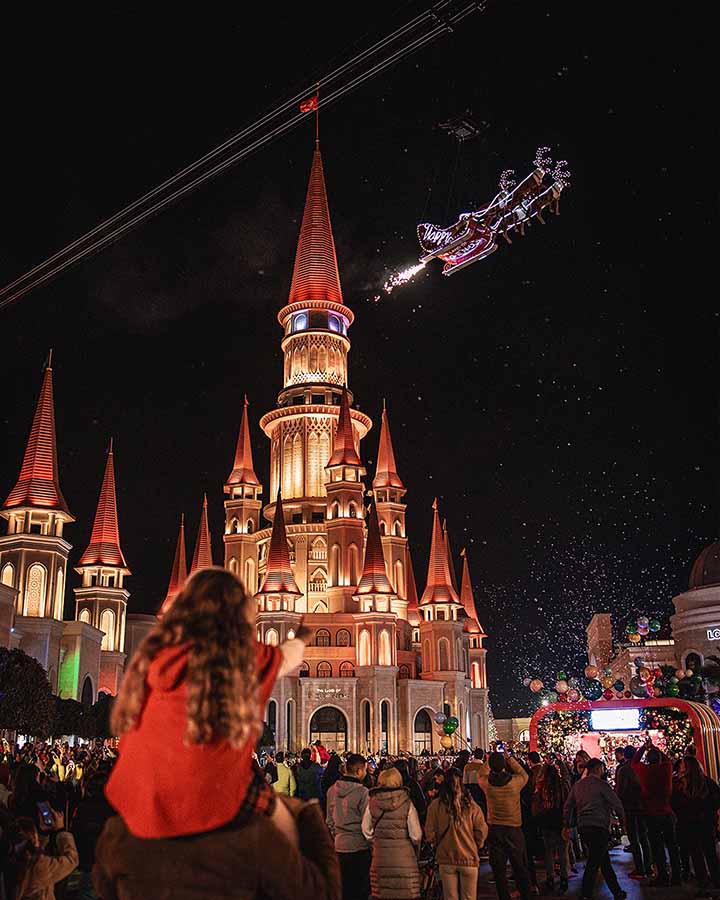 Land of Legends Akşam Gösterisi