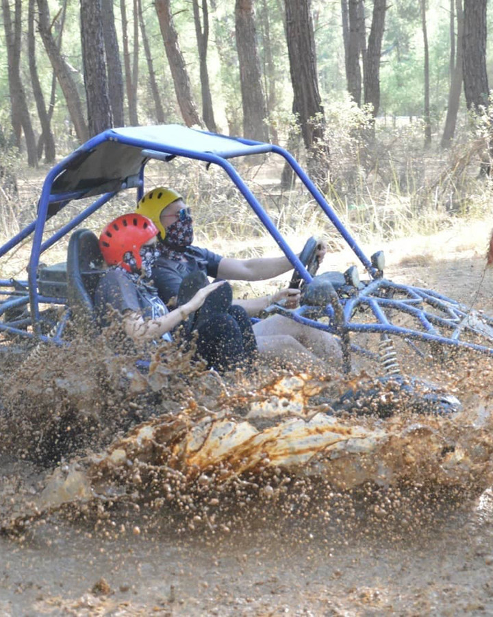 Buggy outdoor activity in Kadriye